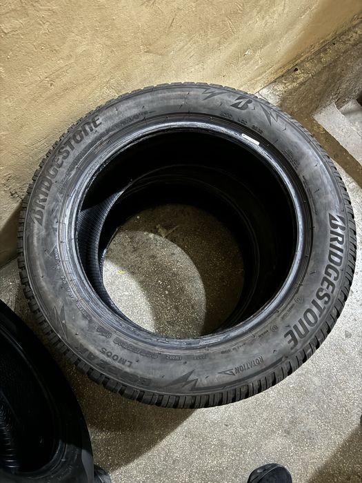 Vand 4 anvelope iarna 235/55/R18