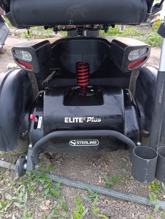 Електрическа инвалидна количка Sterling elte plus2