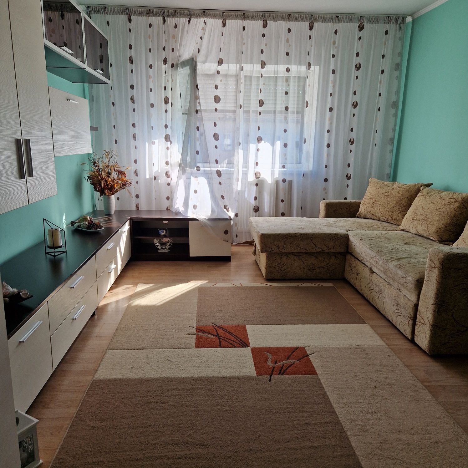 Apartament 2 camere zona Nufărul strada Bumbacului.