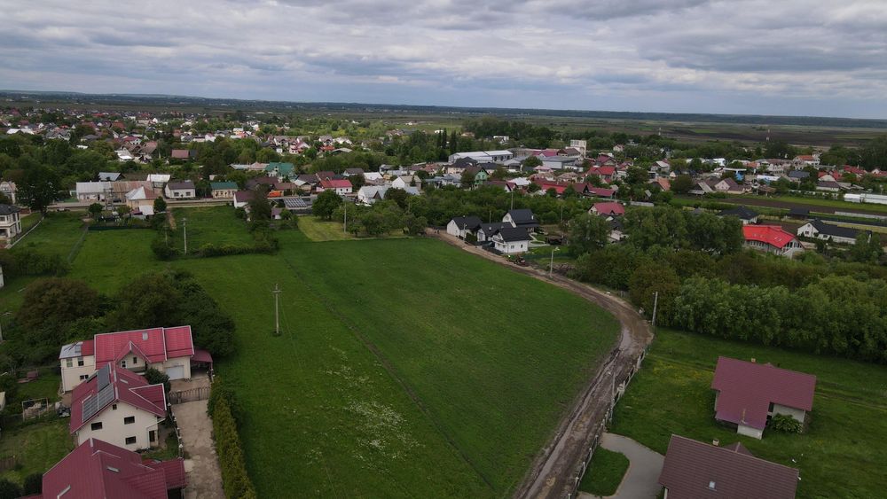 De vânzare 70 Ari intravilan-Rădăuți,sau Parcele 7-10 ARI,utilități!