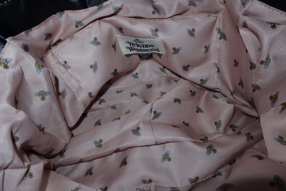 Vivienne Westwood чанта