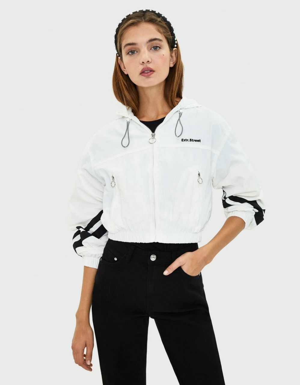 Продам курточку Stradivarius