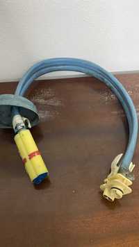 Cabluri alimentare si pompa de apa pentru  rulota auto