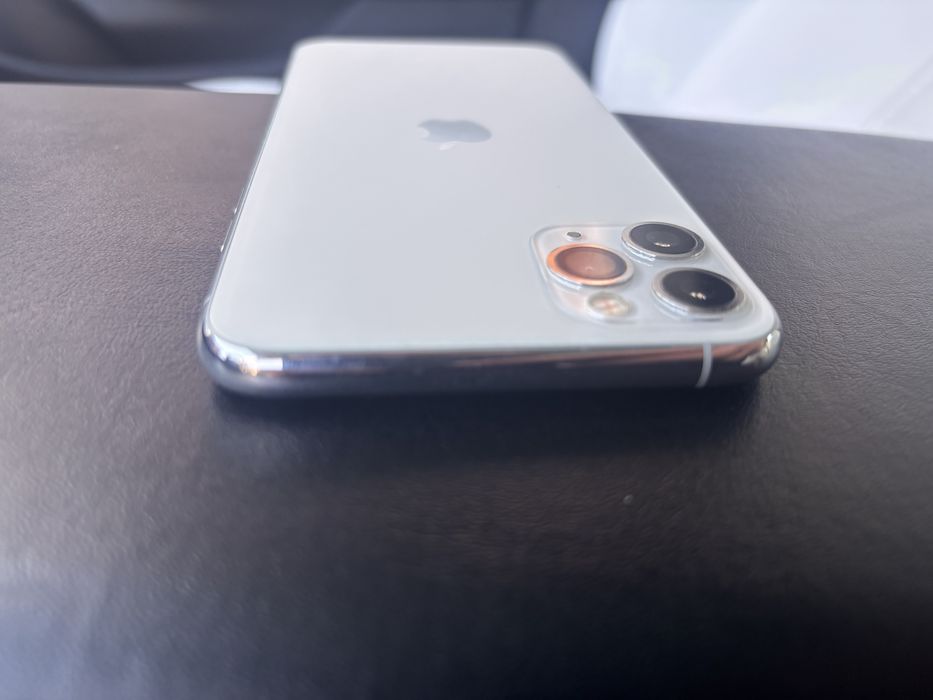 Iphone 11 PRO MAX 256gb отключен.