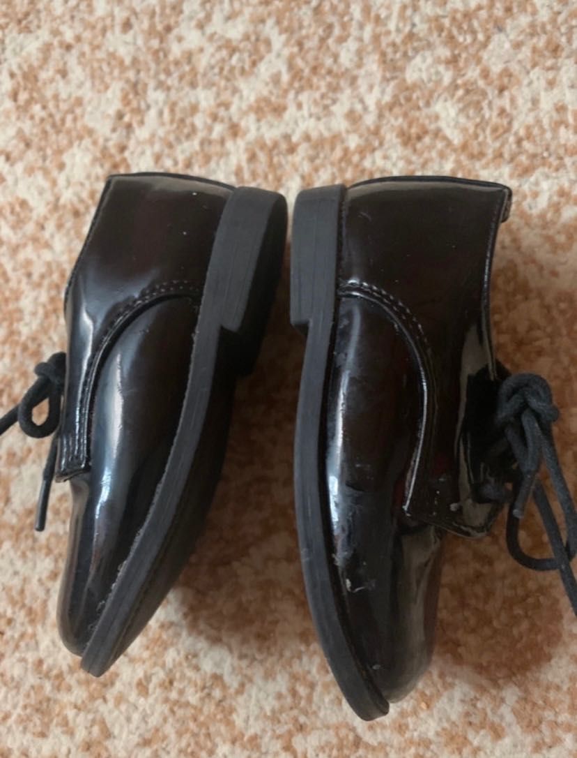 Pantofi eleganți băieți mărimea 20