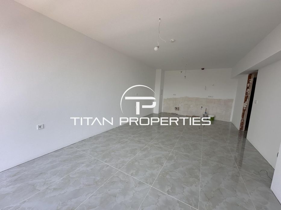 Продава се Двустаен апартамент в Бургас, Братя Миладинови - 80 кв.м за 3125 €/кв.м - Снимка #2