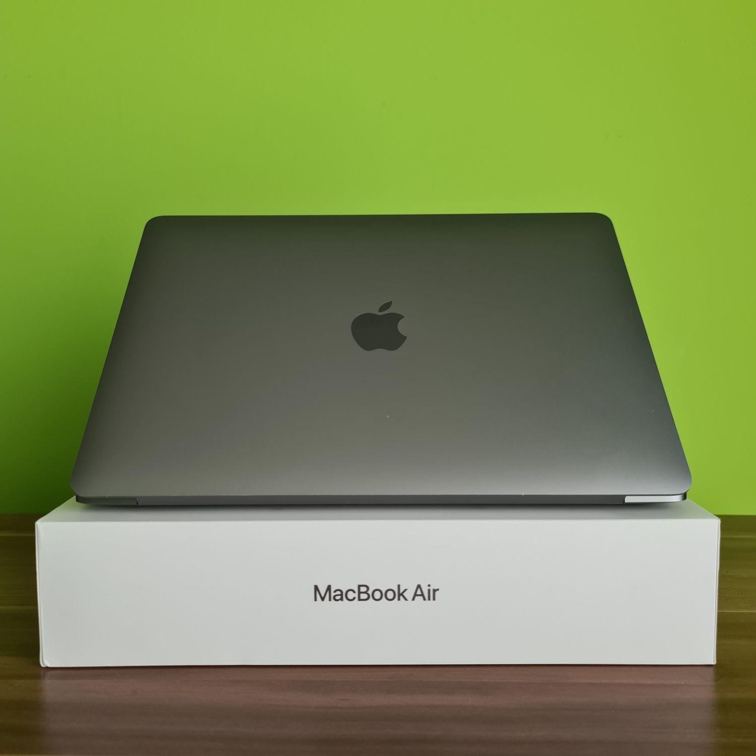 Macbook Air 13" 2020 schimb cu PRO