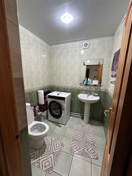 Продам свою 4-комнатую квартиру на м. Новза (4/4/5)