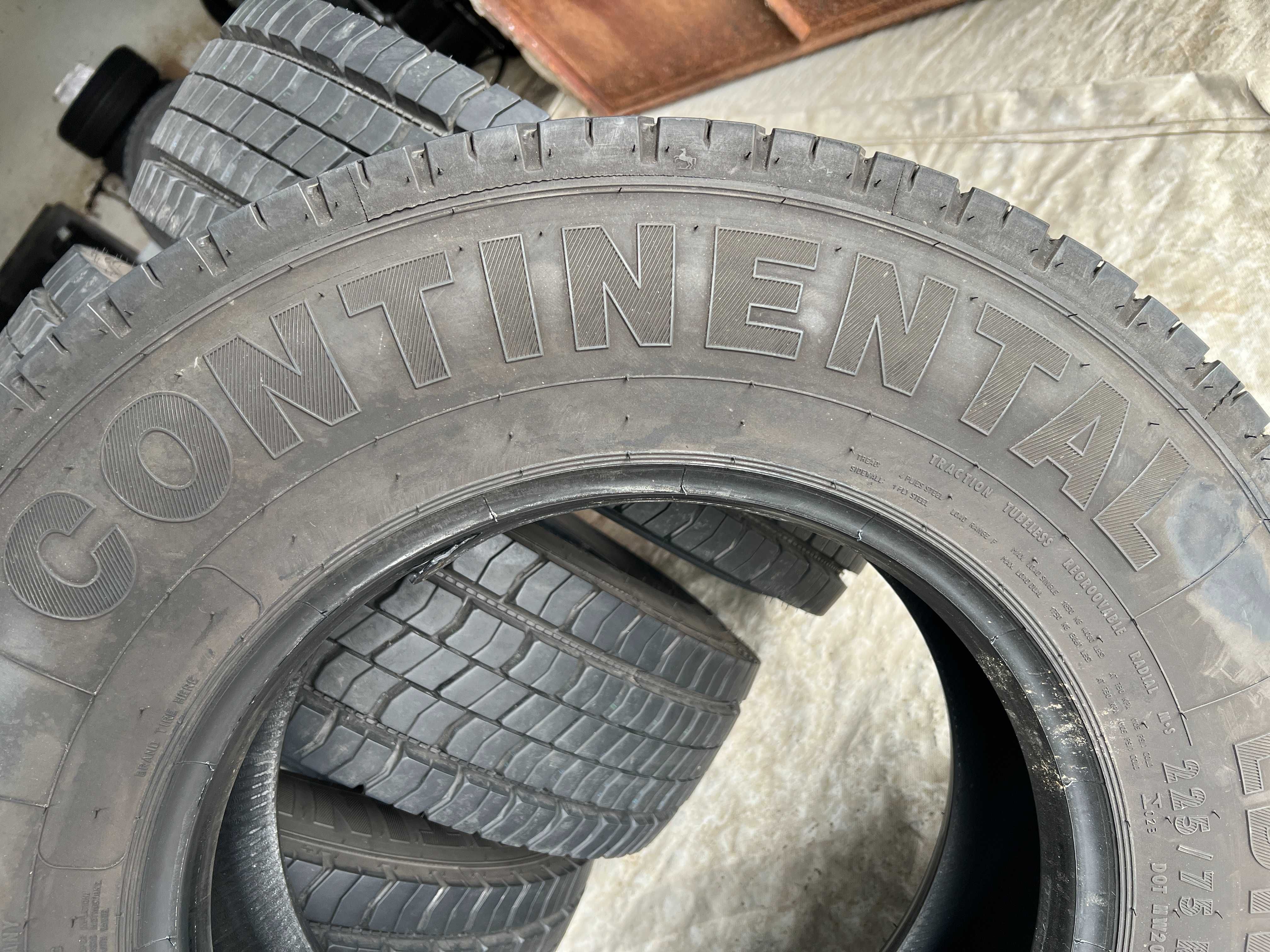 4 Тежкотоварни гуми 225/75R17.5 Continental LDR1+129/127M 900лв. С ДДС