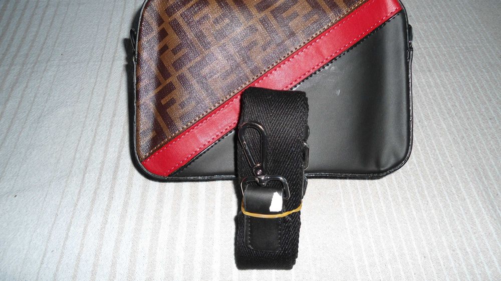 Дамска чанта от еко кожа