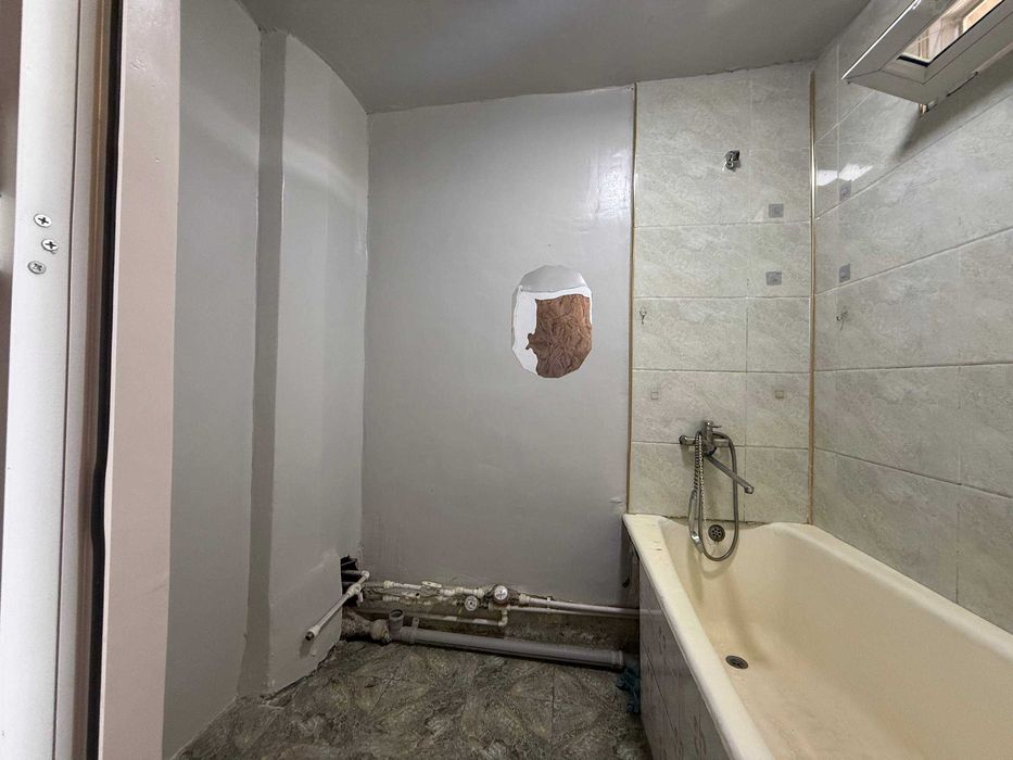 2/4 Кара-камыш, 3/3/4. Балкон 2*6