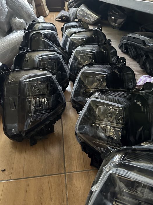 Hyundai Tucson NX4 передний фары бу оригинал каспи россрочка бар 15%