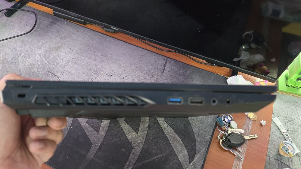 геймърски лаптоп Medion ERAZER Crawler E25