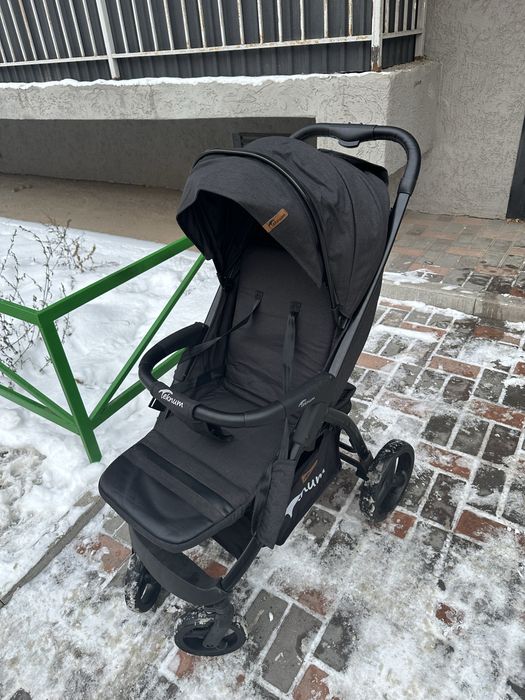 Коляска пргулочная