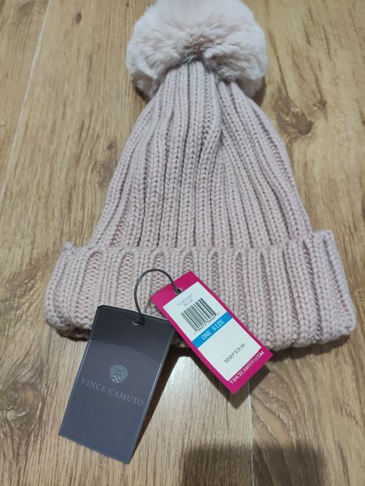 Căciulă damă cu pompom