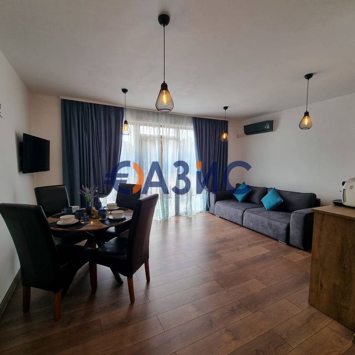 Студио в комплекс " "Relax Holiday " 1 етаж, България, Свети Влас, 42