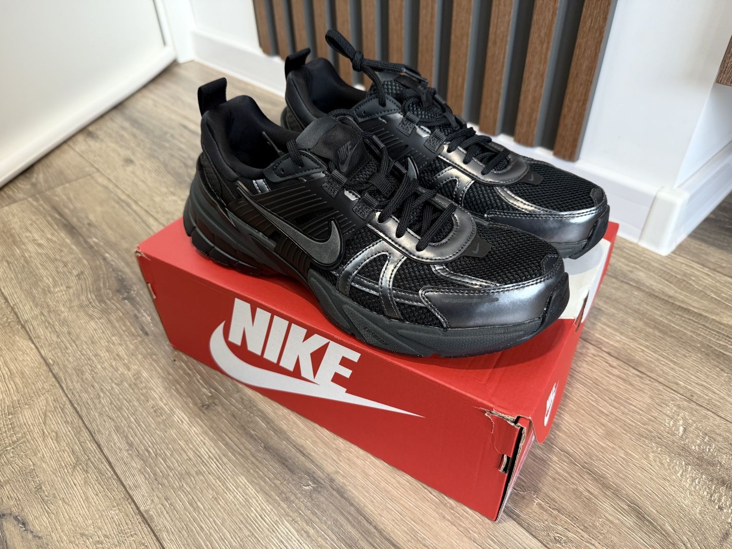 Спортни обувки  NIKE V2K RUN
Артикулен код : FZ2622-001