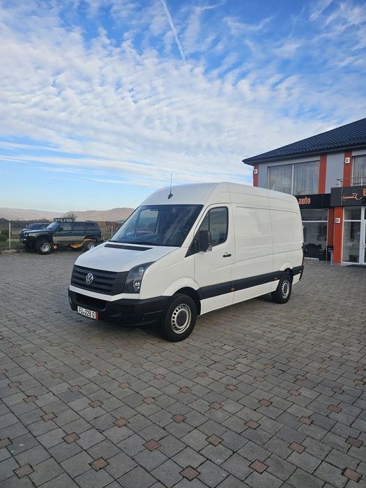 Volkswagen Crafter 2.0 TDI An 2016 Climă Pilot Automat Senzori de parcare Talpă de urcare spate VW Crafter 2.0 TDI An 2016 Climă Pilot Automat Senzori de parcare
