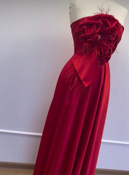 Rochie de nașă realizată pe comandă
