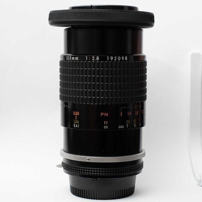 Nikon Micro-Nikkor 105mm f/2.8 Ai