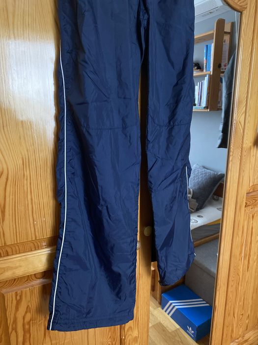 Спортен панталон на Найк.