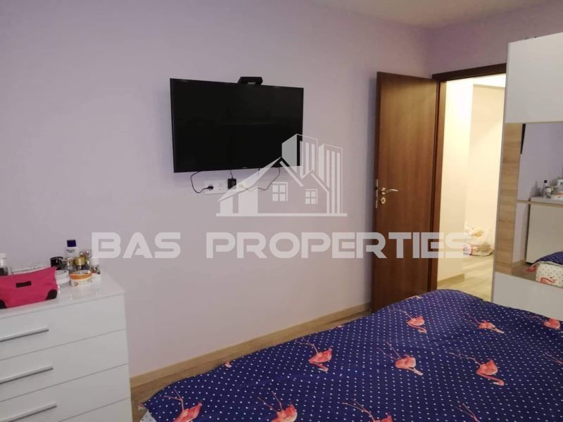 Продава се Тристаен апартамент в София, Надежда 3 - 64 кв.м за 3016 €/кв.м - Снимка #7