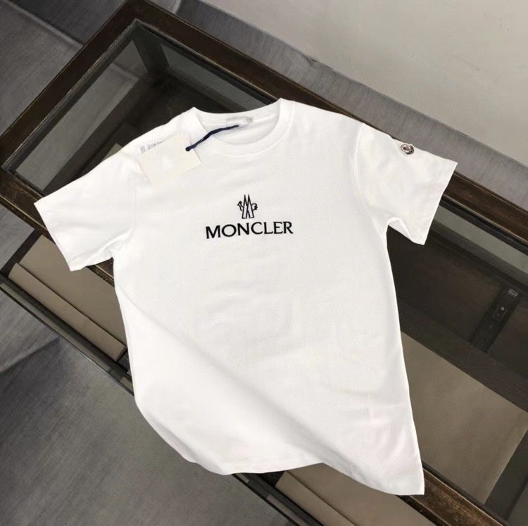Moncler белая футболка