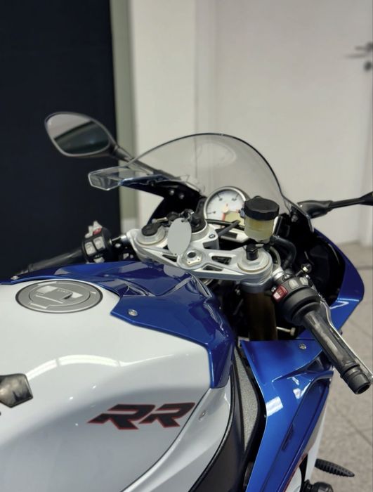 Спортбайк BMW S1000RR