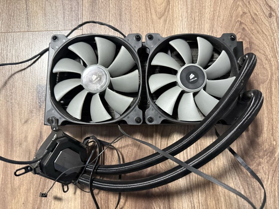Corsair Hydro H100i Cooler PC