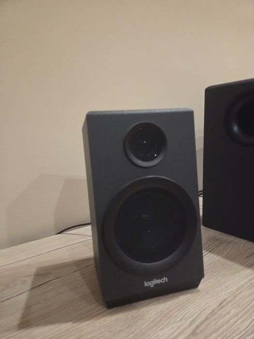 Boxe Logitech Z333 2.1 – subwoofer + 2 sateliţi