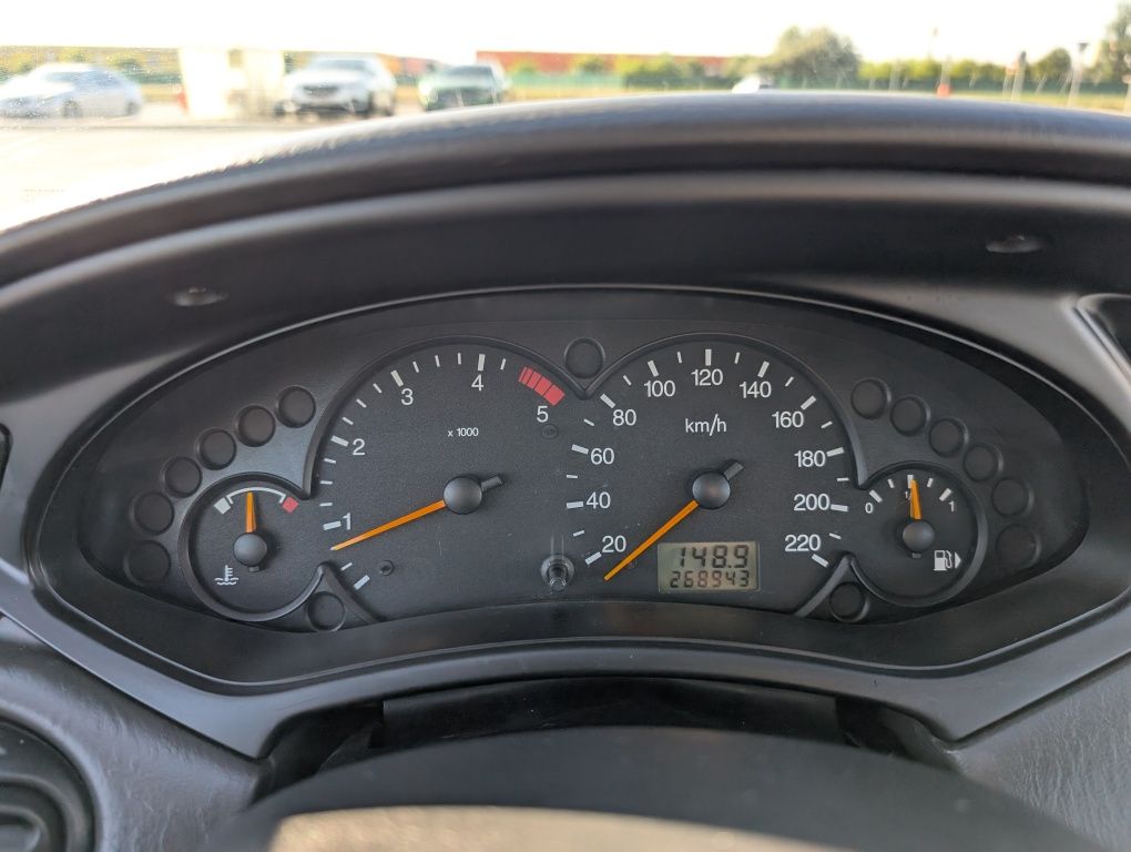 Ford Focus ghia 1.8 tddi 2002