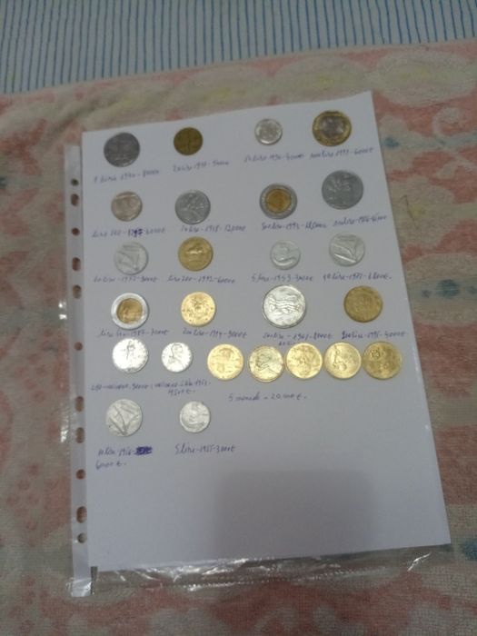 Monezi vechi diferite modele