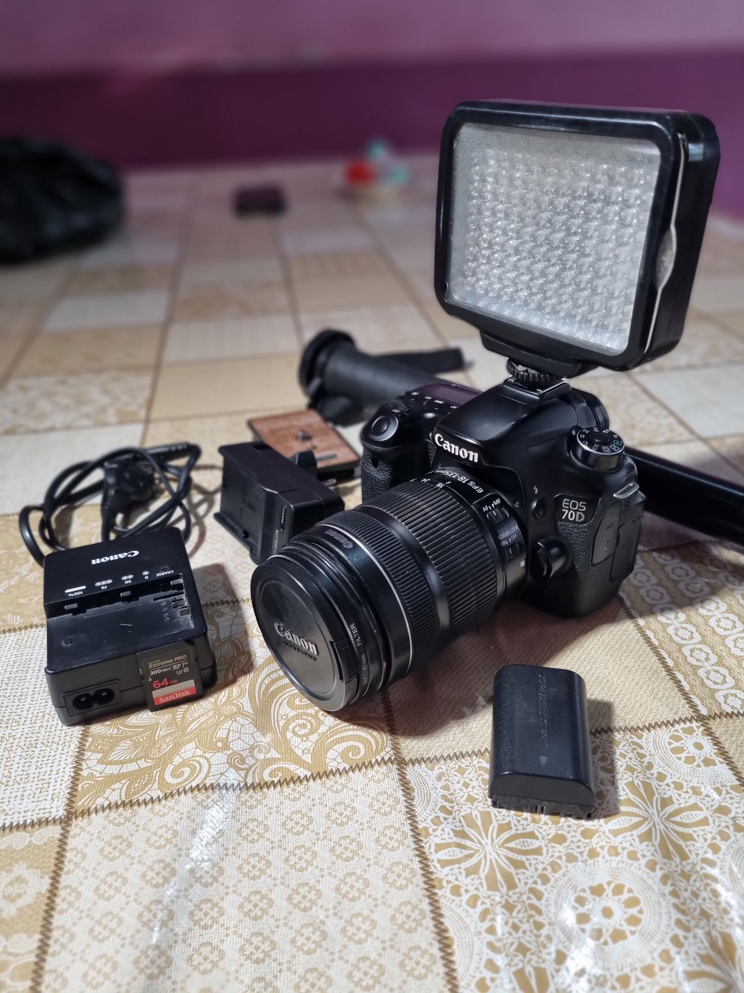 Canon 70D sotiladi