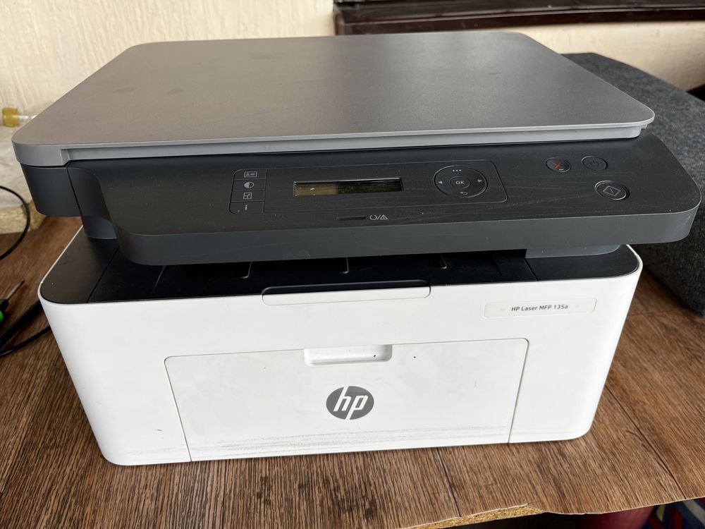 Продам принтер фирмы Hp 3в1 в отс состояние нового принтера