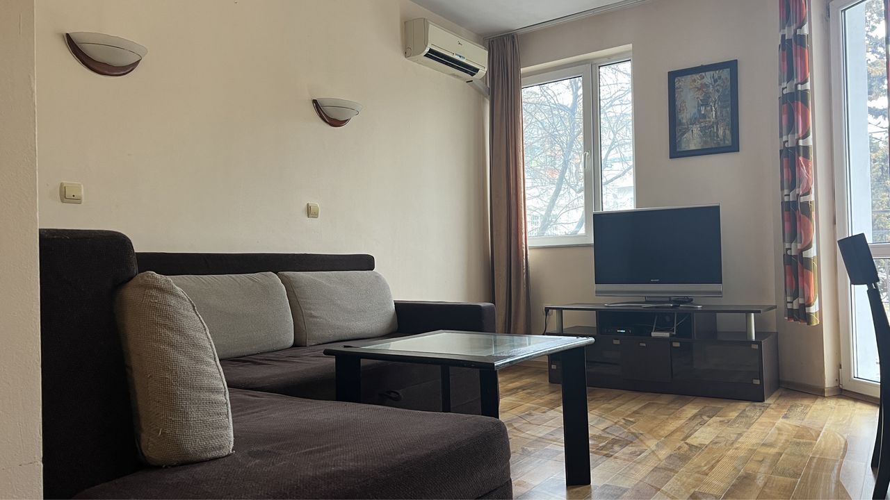 Дава се под наем Двустаен апартамент в Варна, Операта - 60 кв.м за 459 € - Снимка #3