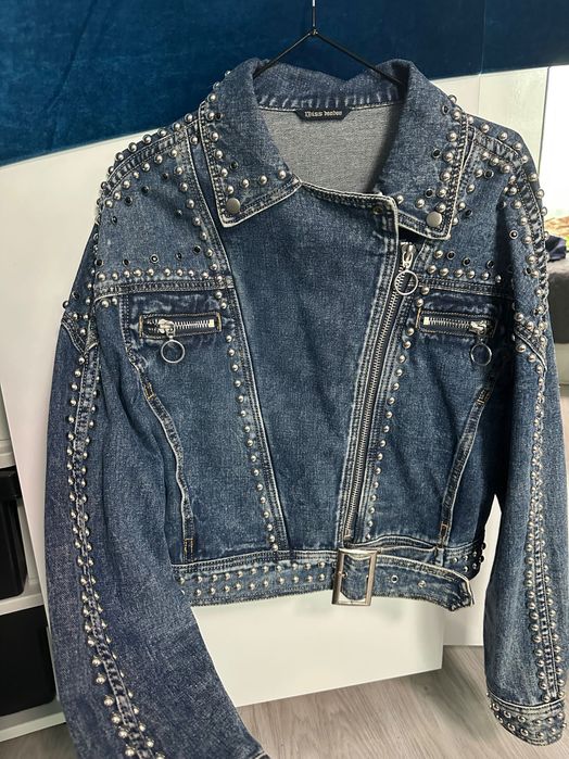 Дамско дънково яке с камъни