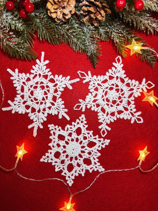 Снежинки вязаные