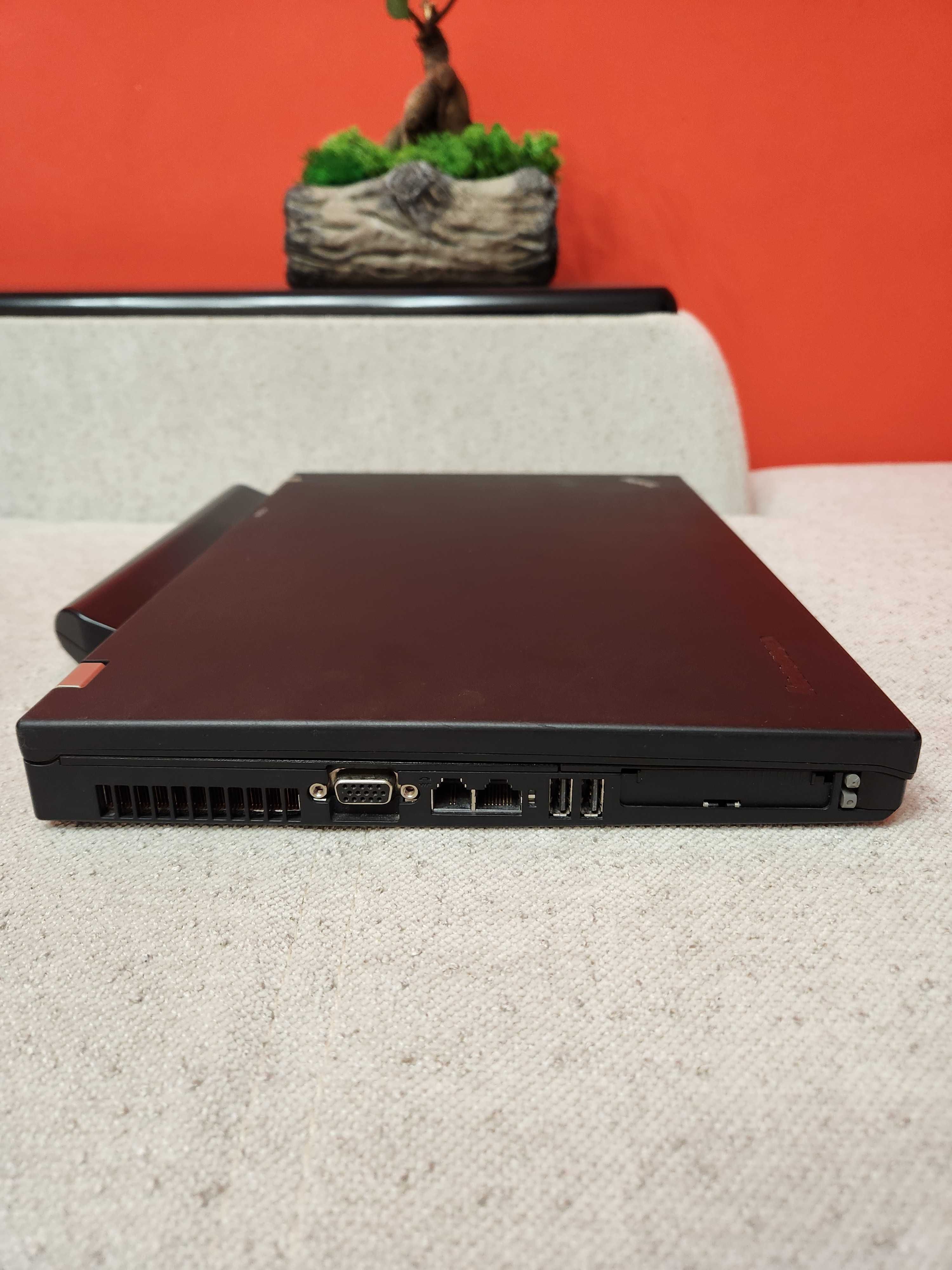 Лаптоп Lenovo ThinkPad T400 SSD