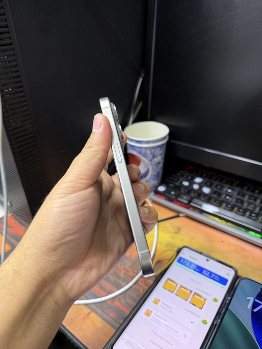 Iphone 15 pro dual  sim natural titan ideal