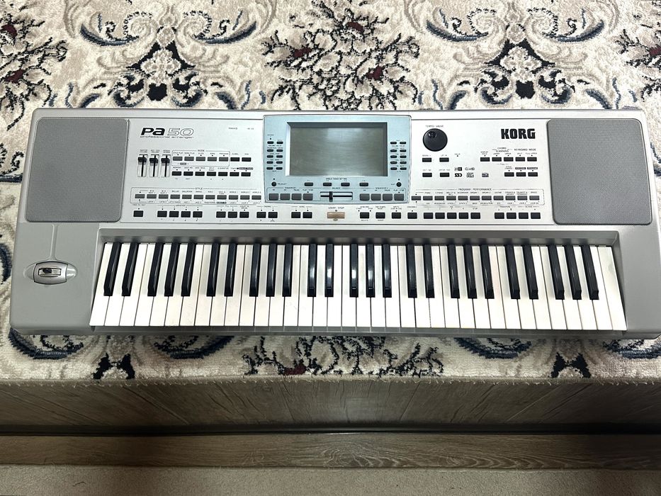 Синтезатор Korg PA50
