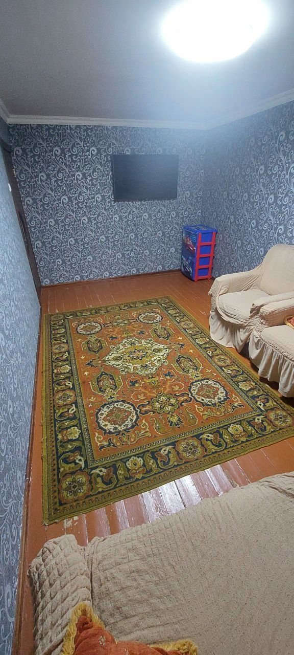 Продается квартира на Чиланзаре 23 3/5/5 бал 2х6
