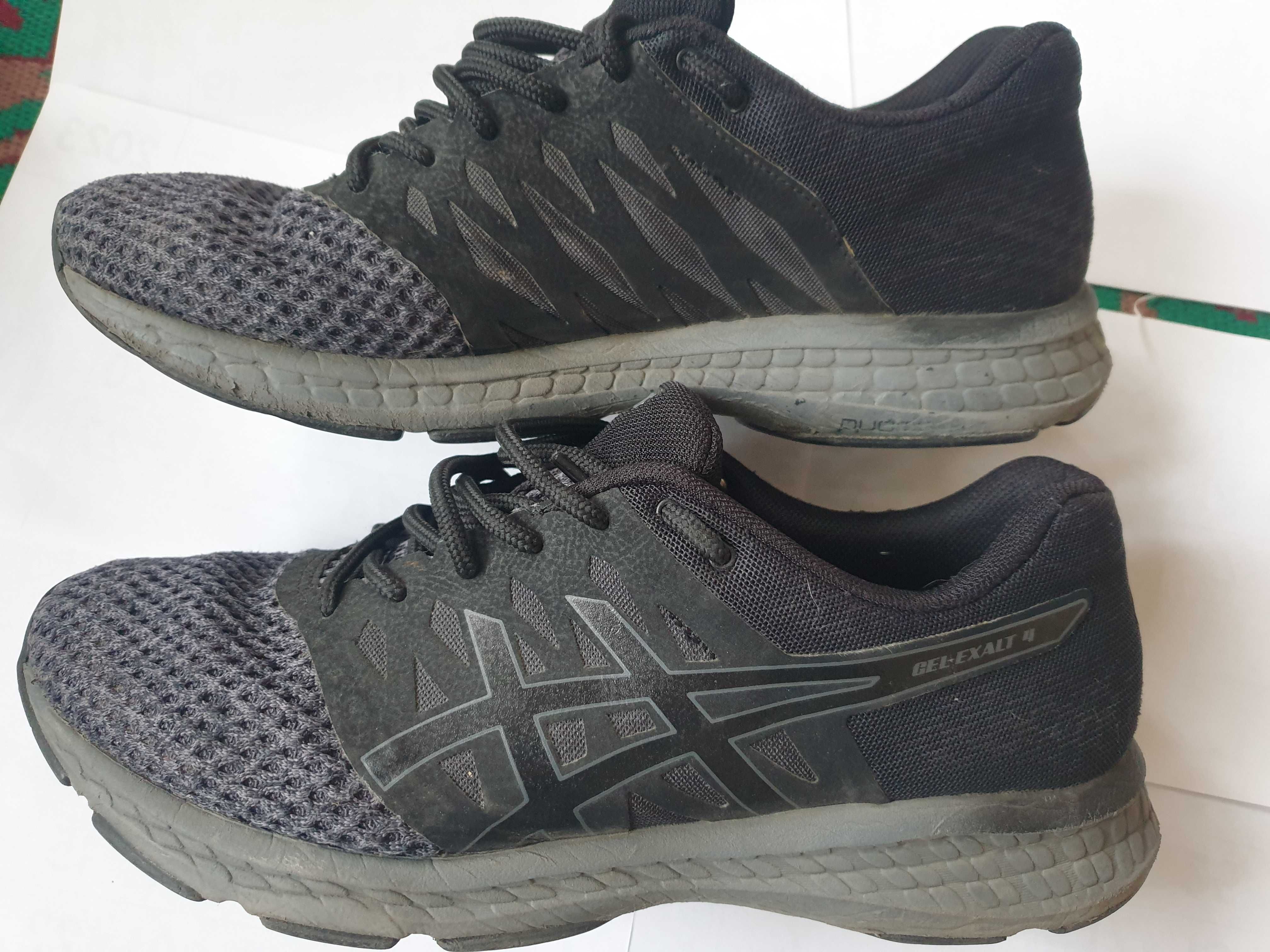 Маратонки Asics  T 7 EON