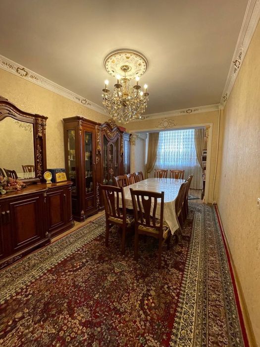 *4 хона. 2 этаж 5 этажка. 95 м². Алока. кафе Мехмон