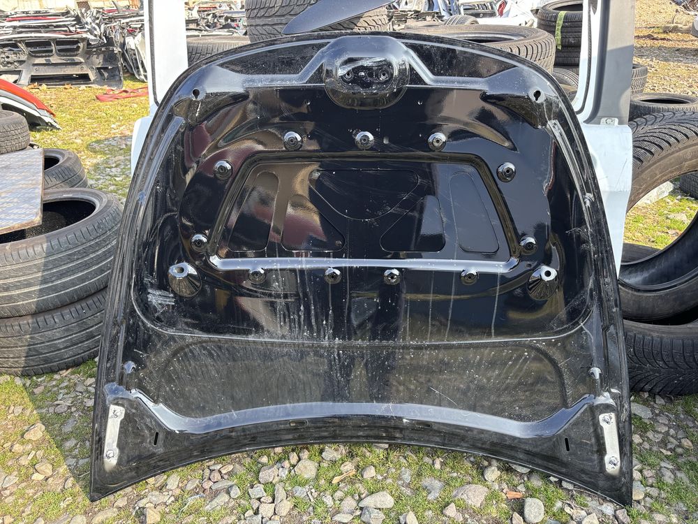Капак Тесла У/Tesla Y
