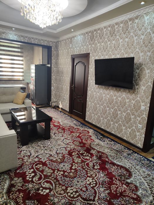 Chilonzor 17 kvartal "Al Xorazmiy" krugi yonida kvartira