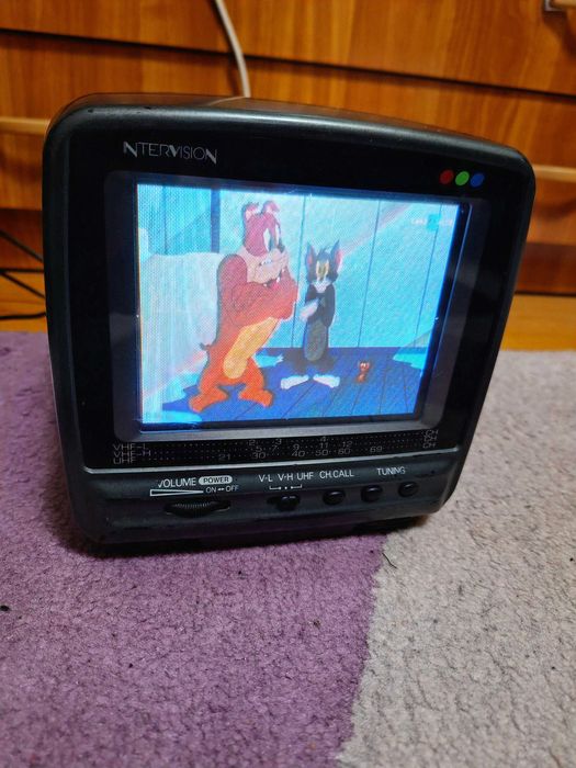 mini Televizor color portabil auto la 12V INTERVISION CTV-140 5'