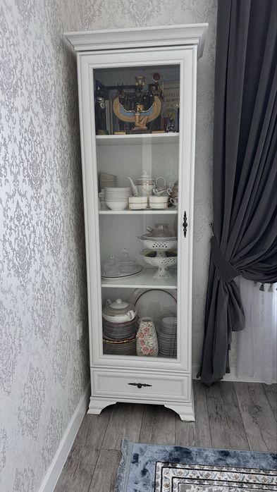 Шкаф для посуды буфетница