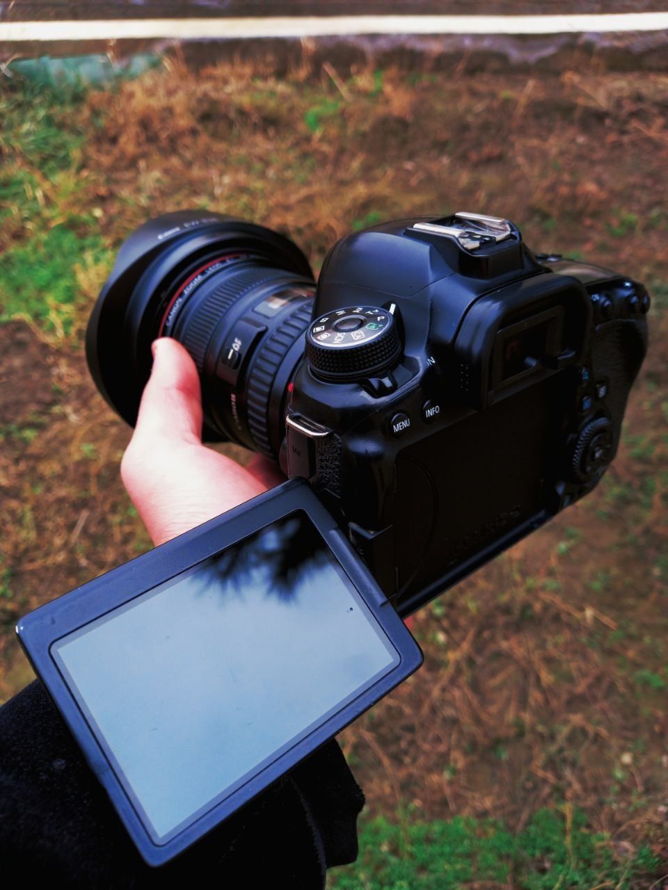 Canon 6D mark2 sotiladi