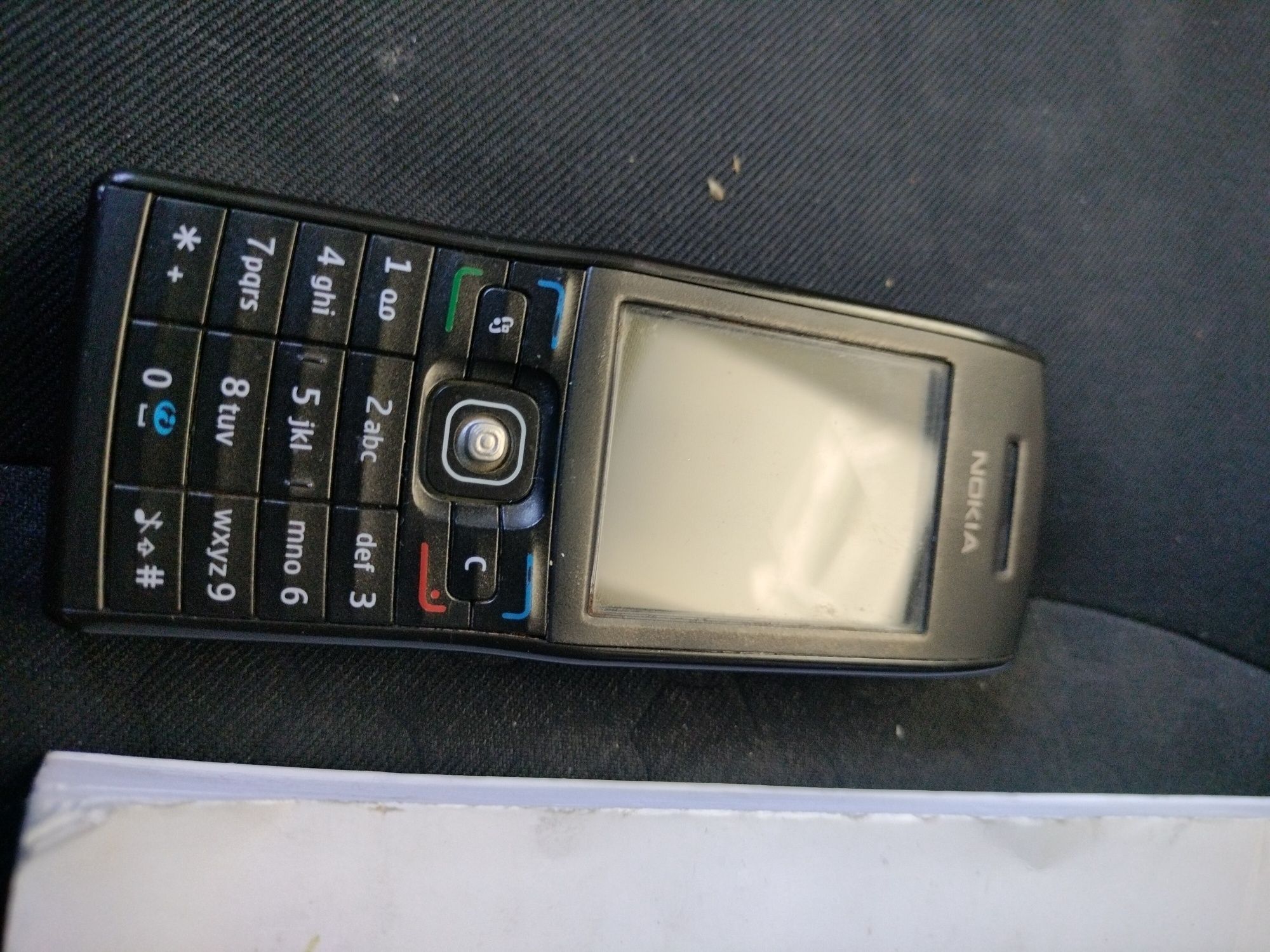 Nokia E50 v/s București