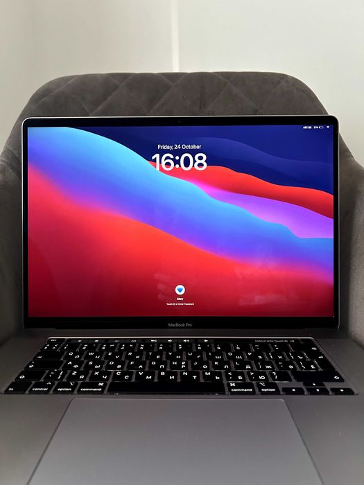 MacBook Pro 2019, 16 inch, 16 gb, 512 ssd